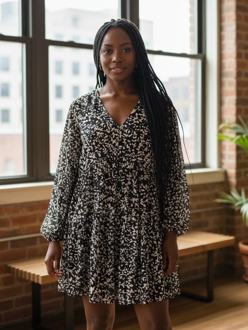 Time and Tru Black and White Floral V-Neck Tiered Long-Sleeve Dress
